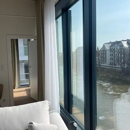 Apartment River Premium *
