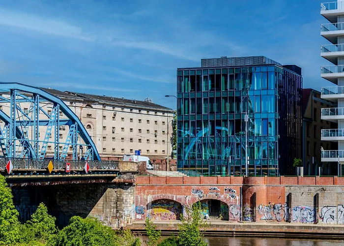 Апартаменти River Premium *