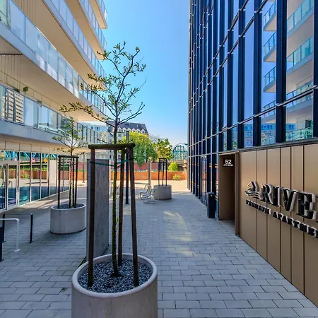 River Premium ヴロツワフ